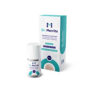 Dr. Merritz je inovatívny doplnok stravy určený na účinný boj proti plesniam nechtov. Prípravok pôsobí tak, že ničí patogény zodpovedné za infekciu a zároveň podporuje regeneráciu nechtovej platničky. Kľúčové zložky, ako je čajovníkový olej a pyritión olamín, majú silný antimykotický účinok, vďaka čomu je Dr Merritz mimoriadne účinným nástrojom pri liečbe plesní nechtov. Pri pravidelnom používaní výživového doplnku možno dosiahnuť viditeľné výsledky. Zákazníci často uvádzajú zlepšenie vzhľadu svojich nechtov a zníženie príznakov spojených s plesňami nechtov. Okrem toho výrobok poskytuje ochranu pred poškodením a podporuje hydratáciu nechtov, čo má významný vplyv na ich zdravie a krásu. Vlastné pôsobenie Dr. Merritz je založené na prírodných zložkách, ktoré prispievajú k rekonštrukcii a posilneniu štruktúry nechtov. Používanie prípravku podľa návodu môže viesť k výraznému zlepšeniu ich stavu, čo ocenia tí, ktorí bojujú s problémom plesne nechtov. Dr. Merritz – účinky aplikácie Dr. Merritz je prírodný balzam na nechty, ktorý má mnoho výhod pre zdravie nechtových platničiek. Používatelia uvádzajú rôzne účinky používania, ktoré môžu zahŕňať: Zmiernenie príznakov pásového oparu, ako je olupovanie, praskanie a nepríjemný zápach. Posilňuje regeneračné procesy, čo vedie k lepšiemu zdraviu nechtov. Urýchľujú rast nechtov, čo vedie k ich predĺženiu a posilneniu. Dr. Merritz obsahuje účinné zložky, ako je čajovníkový olej a extrakt z kôry duba anglického, ktoré podporujú účinné zmiernenie príznakov plesňových infekcií. Pravidelné používanie krému podporuje hĺbkovú hydratáciu a výživu, čo má pozitívny vplyv na regeneráciu nechtovej platničky. Okrem toho biotín a pyritión zinku obsiahnuté v zložení chránia pred plesňovými infekciami. Je potrebné si uvedomiť, že účinky používania lieku Dr. Merritz môžu byť viditeľné už po niekoľkých týždňoch. Ľudia používajúci výrobok uvádzajú zlepšenie kvality, pričom zvýšenie zdravia nechtov prináša uspokojivé výsledky v krátkom čase. Ako používať Dr. Merritz? – Dávkovanie a odporúčania Na dosiahnutie maximálneho úžitku z doplnku Dr. Merritz je dôležité dodržiavať správne dávkovanie a odporúčania na používanie. Dávkovanie: Prípravok sa má aplikovať dvakrát denne – ráno a večer. Na infikované nechty by sa mala naniesť tenká vrstva. Ako používať: Pred aplikáciou je potrebné nechty dôkladne umyť a osušiť, aby sa zabezpečila účinnosť. Odporúčania: Používajte Dr. Merritz po dobu 4-6 týždňov alebo podľa pokynov v príbalovom letáku. Pravidelnosť a dôkladná aplikácia sú kľúčom k zintenzívneniu účinkov. Používatelia, ktorí sa držia týchto odporúčaní, uvádzajú zlepšenie zdravia nechtov a ich rýchlejší rast. Je tiež dobré sledovať reakcie organizmu na výrobok, aby sa v prípade vzniku alergie okamžite prestalo s používaním a vyhľadala sa lekárska pomoc. Recenzie Dr. Merritz – Čo hovoria používatelia na fórach? Recenzie používateľov na Dr. Merritza sú v drvivej väčšine pozitívne, o čom svedčia početné príspevky na online fórach. Používatelia sa delia o svoje skúsenosti a účinky doplnku, čo ovplyvňuje celkové vnímanie výrobku. Mnohí ľudia si všimli, že sa im zlepšil vzhľad nechtov už po jednom týždni používania. Zákazníci si všimli zmenu farby, tvaru a štruktúry svojich nechtov. Väčšina spätnej väzby naznačuje, že Dr. Merritz je účinný v boji proti plesniam nechtov. Napríklad jedna používateľka zdôrazňuje, že jej nechty začali vyzerať oveľa lepšie už po troch týždňoch používania. Používateľ fóra: „Vďaka Dr. Merritzovi moje nechty získali späť svoj lesk. Už sa nelúpu!“ Ďalší používateľ poznamenáva: „Používam ho už dva mesiace a pásový opar je takmer preč!“ Niektoré recenzie sú menej nadšené; jedna osoba spomenula nedostatok viditeľných účinkov po niekoľkých týždňoch používania. Stojí za zmienku, že na fórach nie sú žiadne negatívne recenzie laku na nechty od spoločnosti Dr. Merritz, čo môže naznačovať vysokú kvalitu výrobku. Zákazníci oceňujú aj akcie, ktoré zahŕňajú možnosť nákupu za atraktívne ceny. V posledných niekoľkých mesiacoch sa na internete objavili pozitívne recenzie v USA aj v iných krajinách. Tento rôznorodý prístup používateľov, ktorý možno nájsť na fóre, ukazuje, že individuálne reakcie tela na Dr. Merritz sa môžu líšiť. Stojí však za zmienku, že kolektívny názor prevláda v prospech tohto doplnku, čo môže povzbudiť nových zákazníkov, aby ho vyskúšali. Dr. Merritz – Zloženie – Čo obsahuje? Dr. Merritz je inovatívny výrobok určený na intenzívnu regeneráciu nechtov. Kľúčovú úlohu zohráva jeho zloženie, ktoré obsahuje celý rad účinných látok s preukázanými účinkami. Tu sú uvedené najdôležitejšie zložky: Komponent Akcia Čajovníkový olej Má protiplesňový účinok a stimuluje regeneráciu nechtov. Výťažok z kôry duba anglického Vďaka vysokému obsahu trieslovín stimuluje regeneráciu nechtov. Hydrolyzovaný pšeničný proteín Zvyšuje pružnosť nechtov a odolnosť voči zraneniam. Oxid kremičitý Posilňuje štruktúru nechtov a zabraňuje ich lámavosti. Biotín Podporuje zdravý rast a zlepšuje vzhľad nechtov. Olej z oregana Pomáha liečiť infekcie nechtov. Pyrithon olamín Účinne bojuje proti dermatofytom a plesniam. Pravidelné používanie balzamu Dr. Merritz prináša viditeľné zlepšenie stavu nechtov čoskoro po začatí liečby. Výrobok je vhodný pre používateľov všetkých vekových kategórií. Ak máte akékoľvek pochybnosti o účinných látkach v zložení, odporúča sa pred úplným použitím prípravku vykonať alergický test na malej ploche pokožky. Výsledkom aplikácie prípravku Dr. Merritz môžu byť silnejšie a zdravšie nechty už po 48 hodinách používania. Kde kúpiť Dr Merritz – cena Dr. Merritz je k dispozícii len na oficiálnej webovej stránke výrobcu. Je to jediné miesto, kde je možné zakúpiť pôvodný výrobok, čím sa zabezpečí jeho kvalita a účinnosť. Iné zdroje vrátane stacionárnych lekární ponúkajú obmedzenú dostupnosť tohto doplnku. Cena lieku Dr. Merritz sa líši v závislosti od aktuálnych akcií. Oplatí sa pravidelne navštevovať oficiálnu webovú stránku výrobcu, aby ste mali prehľad o dostupných ponukách a možných zľavách a mohli tak ušetriť pri nákupe. Pre istotu vždy objednávajte od overených predajcov, najmä na platformách elektronického obchodu. Minimalizujete tak riziko nákupu falšovaných a nevhodných výrobkov. Odporúčame vám, aby ste si pozreli oficiálnu webovú stránku výrobcu, kde nájdete ďalšie informácie o lieku Dr. Merritz a jeho výhodách. Dr. Merritz – Vedľajšie účinky a kontraindikácie – Je to bezpečné? Dr. Merritz je všeobecne považovaný za bezpečný doplnok, ale ako každý produkt môže spôsobiť vedľajšie účinky. Používatelia hlásili prípady podráždenia pokožky, začervenania a svrbenia po použití. Hoci tieto príznaky sú zriedkavé, každý, kto zažíva vážnejšie reakcie, ako sú ťažkosti s dýchaním alebo opuch tváre, by sa mal okamžite poradiť s lekárom. Pred začatím liečby liekom Dr. Merritz je nevyhnutné poznať kontraindikácie. Osoby s alergiou na niektorú zložku prípravku by mali vyhľadať odbornú radu, aby sa predišlo možným alergickým reakciám. Vždy sa tiež odporúča pozorne si prečítať príbalový leták, ktorý poskytuje ďalšie informácie o bezpečnosti. Zhrnutie: Dr. Merritz je produkt, ktorý ponúka mnoho výhod pre zdravie nechtov, ale prioritou by mala byť bezpečnosť používania. Pravidelné používanie a dodržiavanie pokynov na dávkovanie môže minimalizovať riziko vedľajších účinkov a zároveň zabezpečiť účinnosť. Za zmienku stojí aj to, že pred začatím liečby je vhodné poradiť sa so svojím lekárom, aby ste ju prispôsobili svojim individuálnym potrebám a zdravotnému stavu.